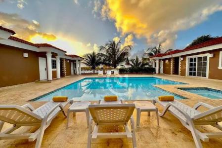 Stunning 6-Bedroom Villa in Gated Resort Community. H-4530-JC, Sosúa, Puerto Plata, Dom. Rep., Puerto Plata 57000, Dominican Republic