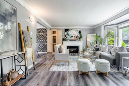 232 PATRICE DRIVE, Windsor, オンタリオ N8S 2R6, カナダ