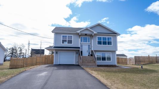 76 CHERYL CRESCENT, Warren Grove, Prince Edward Island C0A 1H5, Canada