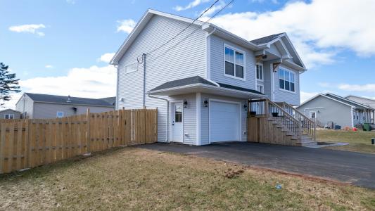 76 CHERYL CRESCENT, Warren Grove, Prince Edward Island C0A 1H5, Canada