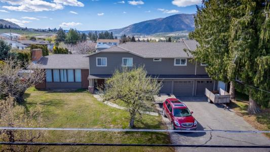 2308 THACKER DRIVE, West Kelowna, Britisch-Kolumbien V1Z 1V7, Kanada