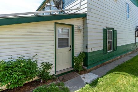 60 MAIN STREET, Prince Edward County, Ontario K0K 2T0, Canada