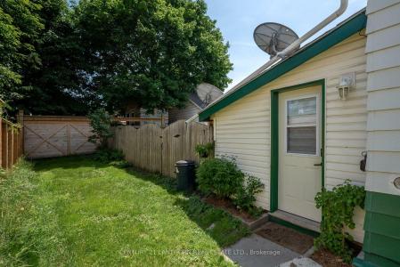 60 MAIN STREET, Prince Edward County, Ontario K0K 2T0, Canada