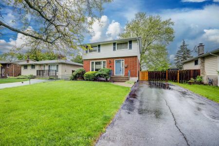 101 MEREDITH DRIVE, St. Catharines, Ontario L2M 6C5, Canada