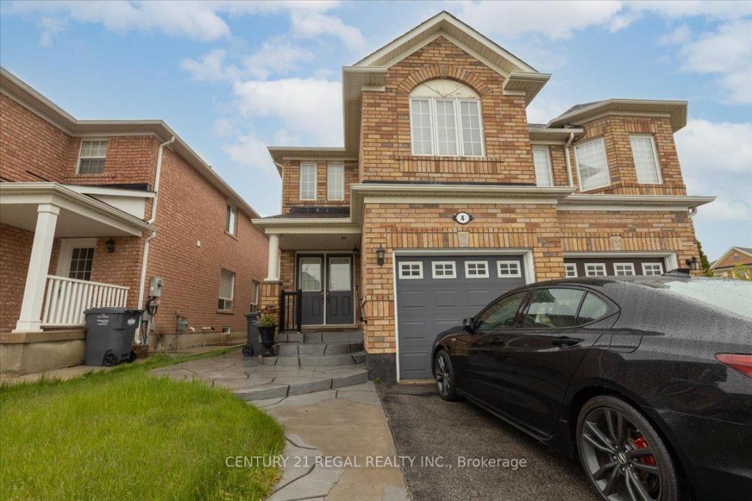 4 PARISIAN ROAD, Brampton, Ontario L6P 2S8, Kanada