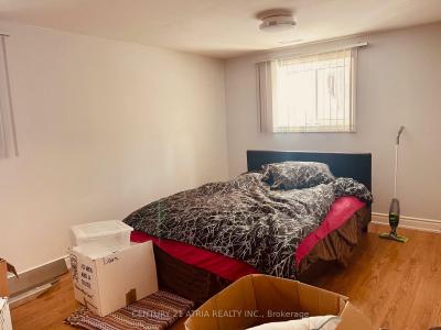 14178 YONGE STREET, Aurora, Ontario L4G 0P5, Canada