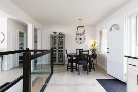 82 QUEENSTON CRESCENT, London East, Ontario N5W 1N6, CANADÁ