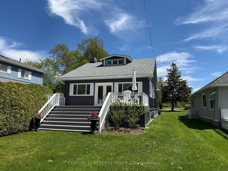 915 LAKE DRIVE N, Georgina, Ontario L4P 3E9, Canada