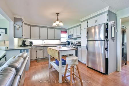 95 MASKINONGE ROAD, Tay, Ontario L0K 2A0, Canada