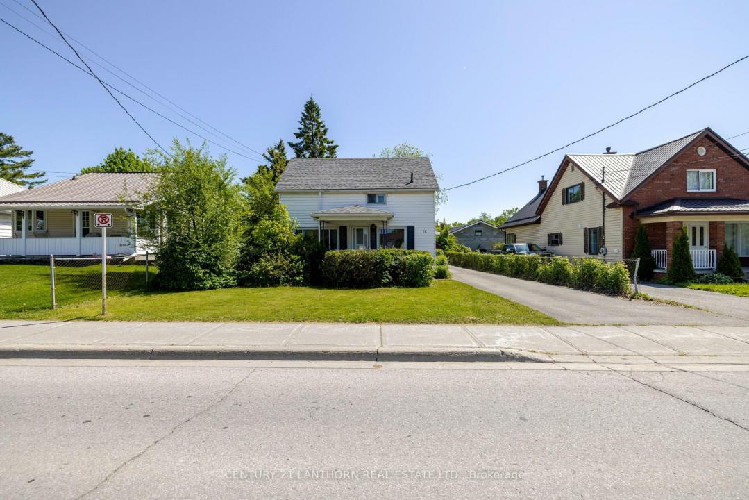 75 WEST STREET, Quinte West, 安大略省 K8V 2L9, 加拿大