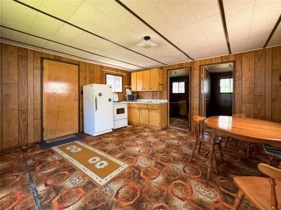 16 3RD STREET NORTH, Clear Lake, Manitoba R0J 1N0, CANADÁ
