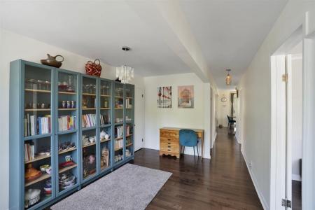 12031-12033 Av. Brunet, Montréal (Montréal-Nord), Quebec H1G 5G7, Canada