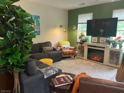 6002 Brookfield Glen Dr, Belvidere, New Jersey 07823