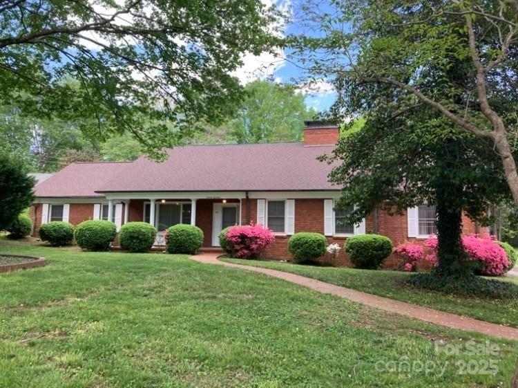 1614 Statesville Boulevard, Salisbury, North Carolina 28144, Stati Uniti