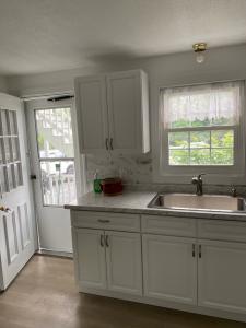 11 Chestnut St , 2, Dudley, Massachusetts 01571, USA