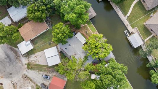 4318 Elmwood Court, Granbury, Texas 76049, USA