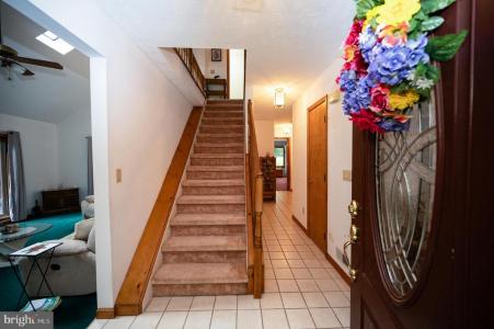 127 Gold Rush Drive, Locust Grove, Wirginia 22508, USA