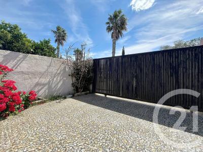 Pia, Languedoc-Roussillon 66380, アキタン