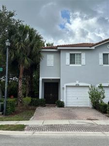 8700 Cypress Walk Court, Tamarac, Florida 33321, Stati Uniti