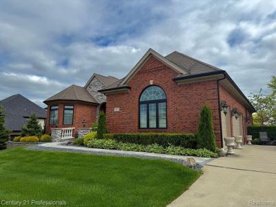 8814 PRESTWICK LN, וושינגטון, מישיגן 48095, ארצות הברית של אמריקה