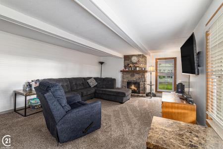 4646 Howland, Almont, מישיגן 48003, ארצות הברית של אמריקה 