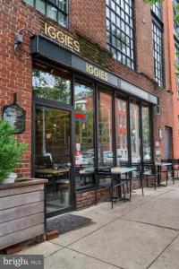 818 N Calvert St, Baltimore, Maryland 21202