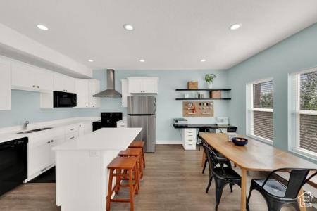 20 S WALKER LN, North Salt Lake, Utah 84054, Estados Unidos