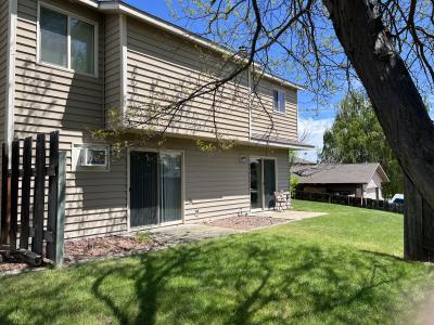 1935 Edwards Drive C & D, Sheridan, Wyoming 82801, USA