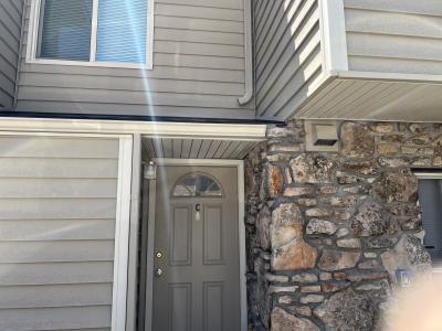1935 Edwards Drive C & D, Sheridan, Wyoming 82801, USA