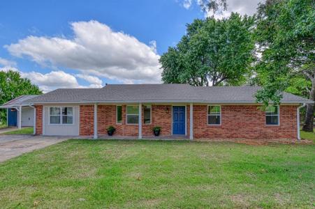 272 W Water Front Drive, Ninnekah, Oklahoma 73067, Estados Unidos