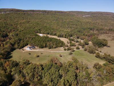 141 Humble Cemetery Road, Pikeville, Tennessee 37367, USA