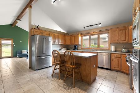 8542 Monaghan Drive, Tinley Park, Illinois 60487, HOA KỲ