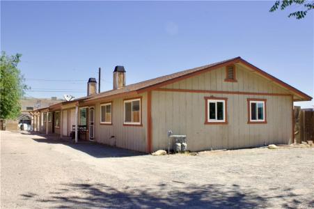 16594 Vine St., Hesperia, California 92345, Stati Uniti