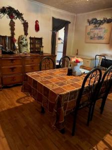 144 North Plum Street, Irvine, 肯塔基州 40336, 美国
