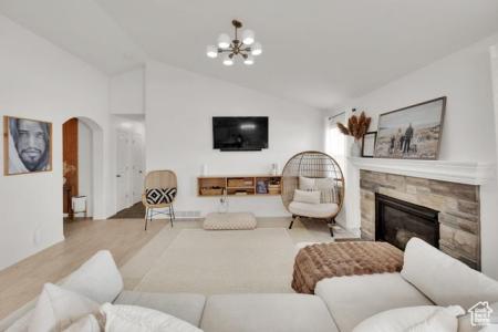 3348 W 2300 N, Clinton, Utah 84015, HOA KỲ