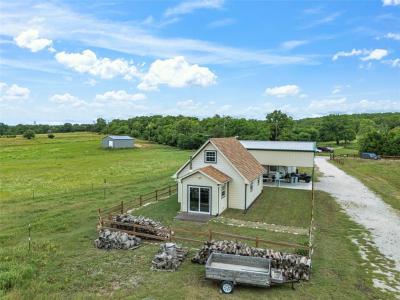 1185 County Road 1590, Alvord, Texas 76225, USA