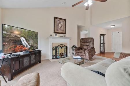 3834 Hawk Tail Drive, Loganville, Georgia 30052, Stati Uniti