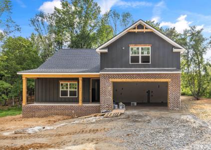 1586 Ryes Chapel Rd, Southside, Tennessee 37171, USA