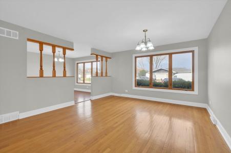 9329 Moody Avenue, Oak Lawn, Illinois 60453, Estados Unidos