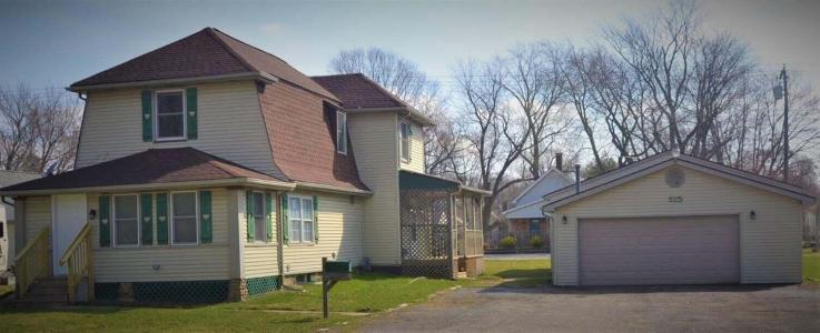 215 S 9th Street, Chesterton, Indiana 46304, USA