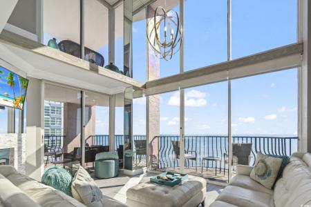 2500 N Ocean Blvd. , PH 1, Myrtle Beach, South Carolina 29577, USA