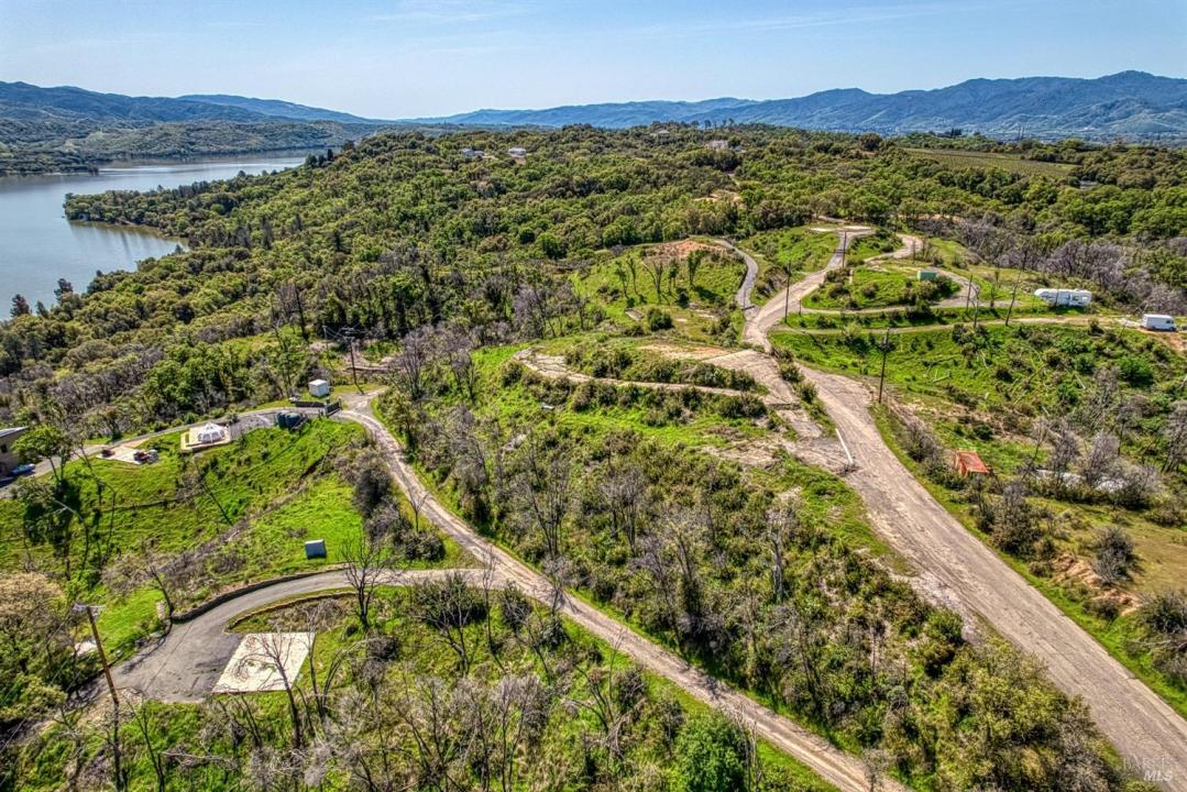 5801 Lake Ridge Drive, Ukiah, Califórnia 95482, Estados Unidos
