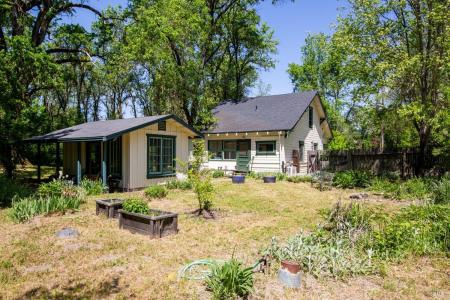 24850 East Lane, Covelo, Kaliforniya 95428, Amerika Birleşik Devletleri