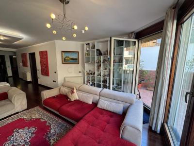 Kopshti Botanik Zoologjik, Tirana, Albania