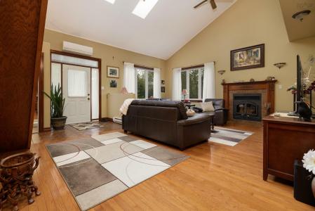 11 MILLVIEW AVENUE, Bedford, Nowa Szkocja B4A 1G8, Kanada