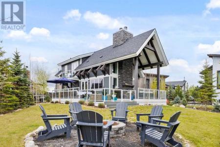 332 COTTAGECLUB WAY, Rural Rocky View County, Alberta T4C 1C3, Canada