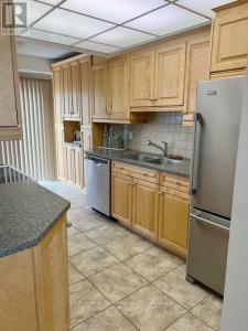 14 GREENFIELD CRESCENT, Whitby (blue Grass Meadows), Онтарио L1N 7G3, Канада