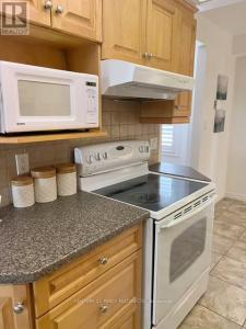 14 GREENFIELD CRESCENT, Whitby (blue Grass Meadows), Онтарио L1N 7G3, Канада