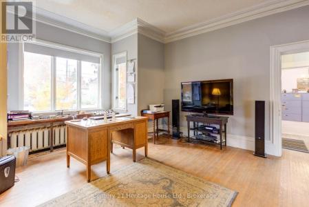 397 WEST LAMBTON STREET, West Grey, Ontario N0G 1R0, Canada