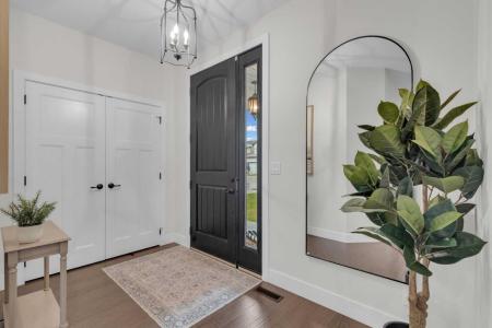 60 THOMPSON CRESCENT, Red Deer, Alberta T4P 0N8, Kanada